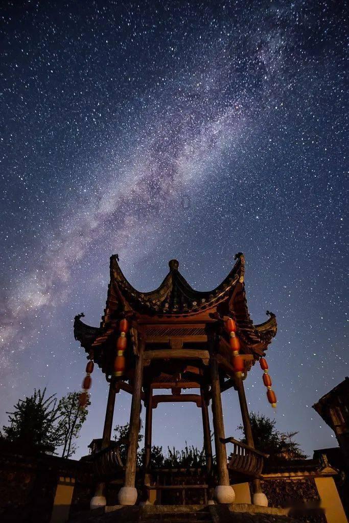 哪吒X迎来了首次OTA升级 新增7项功能 超性价比之选
