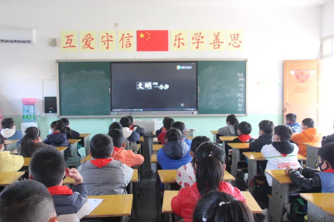 抖音主页是点开抖音的首页吗？游戏画面